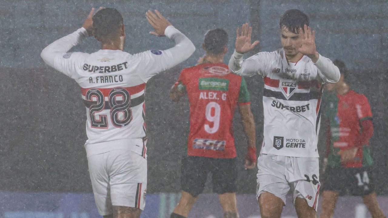 Contra viento y marea