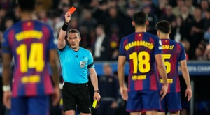 El Barça presenta una queja a la UEFA por el arbitraje contra el Atleti