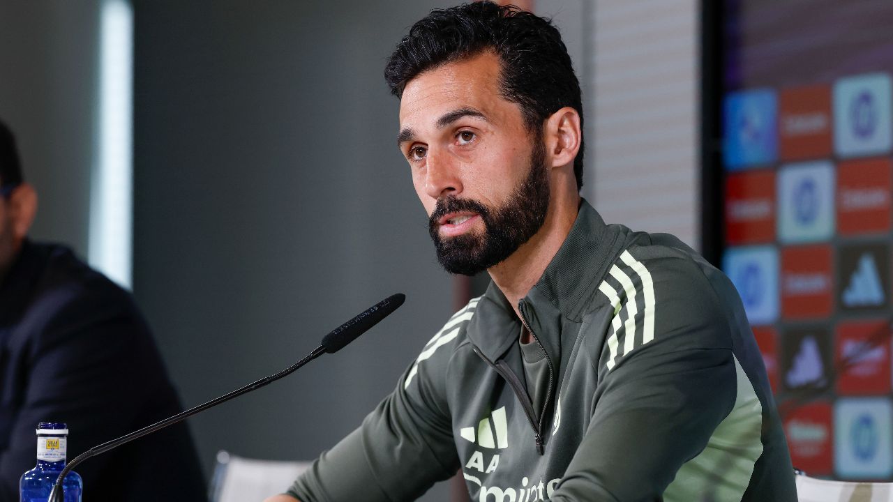 Arbeloa prend la défense de Vinicius Jr : “Les sifflets font partie du jeu”