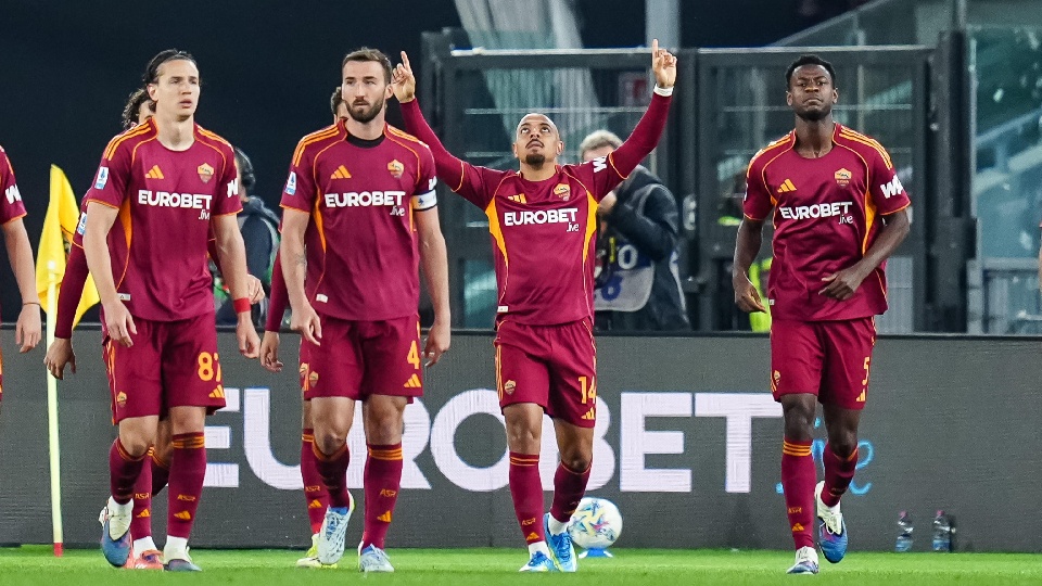 Malen mantiene viva la llama de la Champions