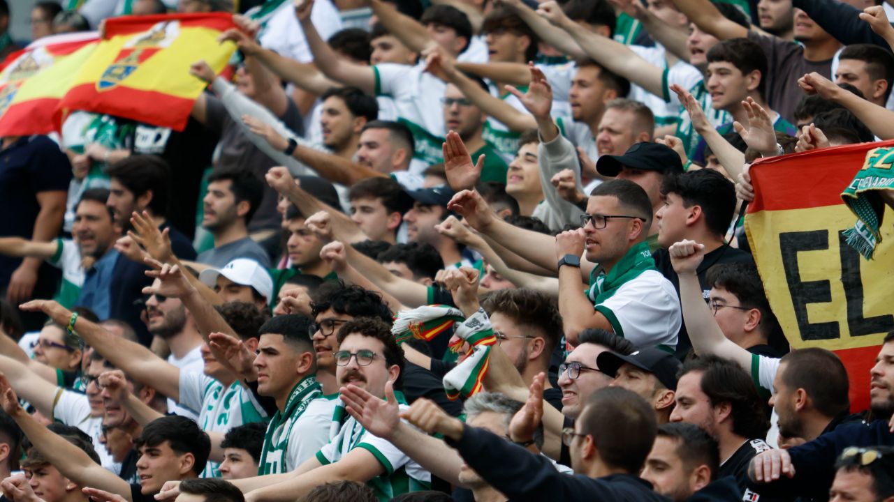 Actualidad del Elche: 21.000 renovaciones en la campaña de abonos