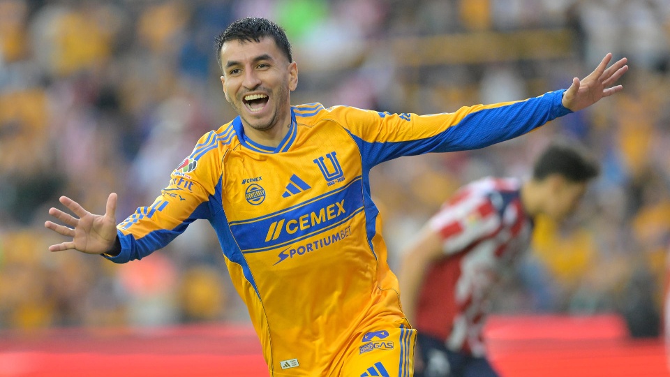 Correa saca las uñas contra el líder