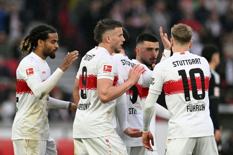 Stuttgart crush Hamburg to go third in Bundesliga