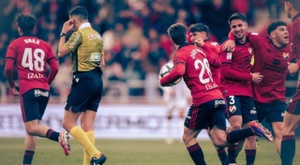 El Mirandés se lleva la pelota del Castellón