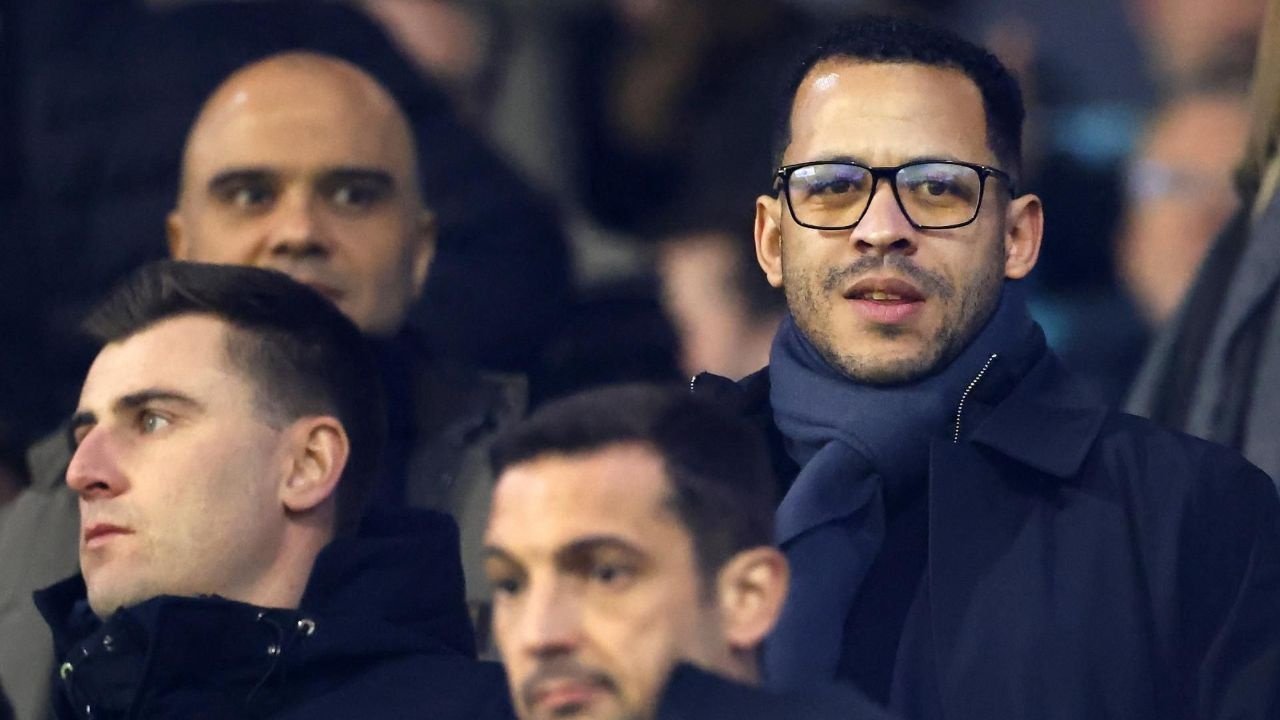 Clock ticking on Chelsea's top five bid warns Rosenior