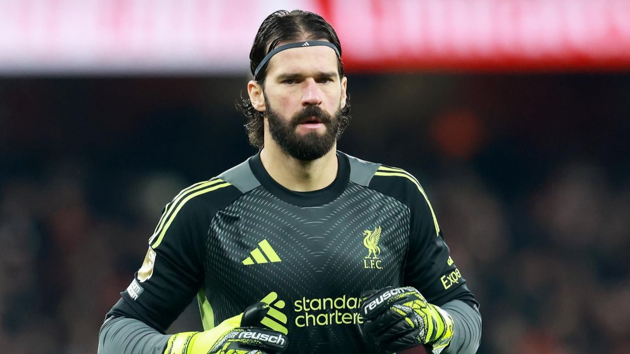 Liverpool weigh new deal for Alisson amid Juve interest