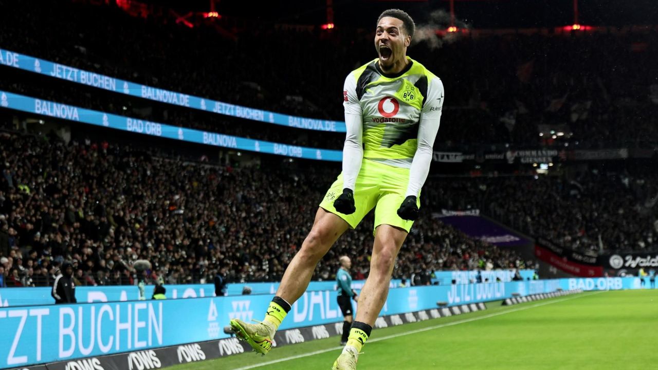 Nmecha reste dans les radars de Manchester United