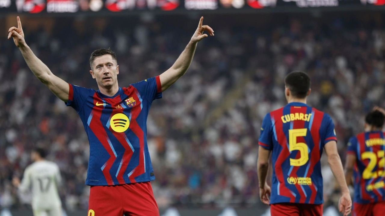 La Juve pone 6 millones para convencer a Lewandowski. EFE/Kai Försterling