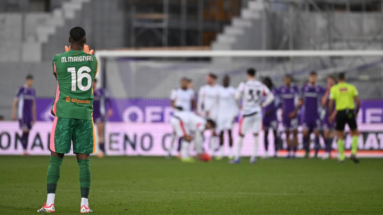 Alvo do Chelsea, Maignan decide futuro no Milan depois da Copa