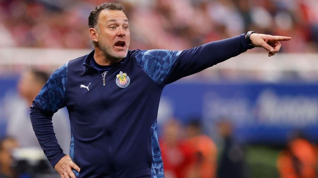 Chivas acumula dos goleadas consecutivas en el Apertura de México. El sistema de tres centrales de Gabriel Milito cosecha sus frutos y el liderato de la competencia está a la vista.