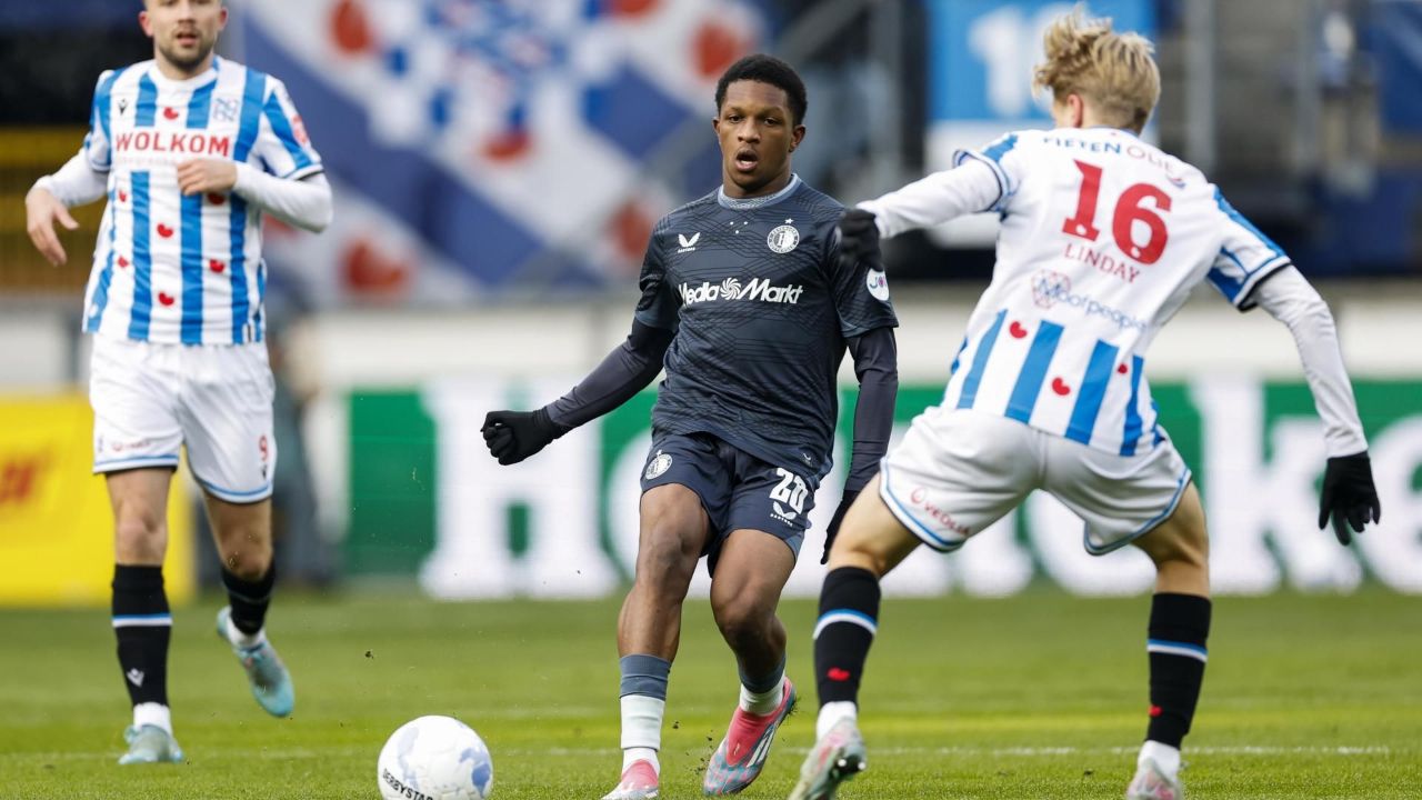 Givairo Read attracts interest from Roma and Nottingham Forest