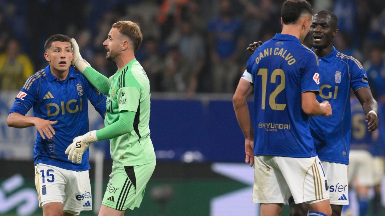 El Oviedo se niega a entregarse