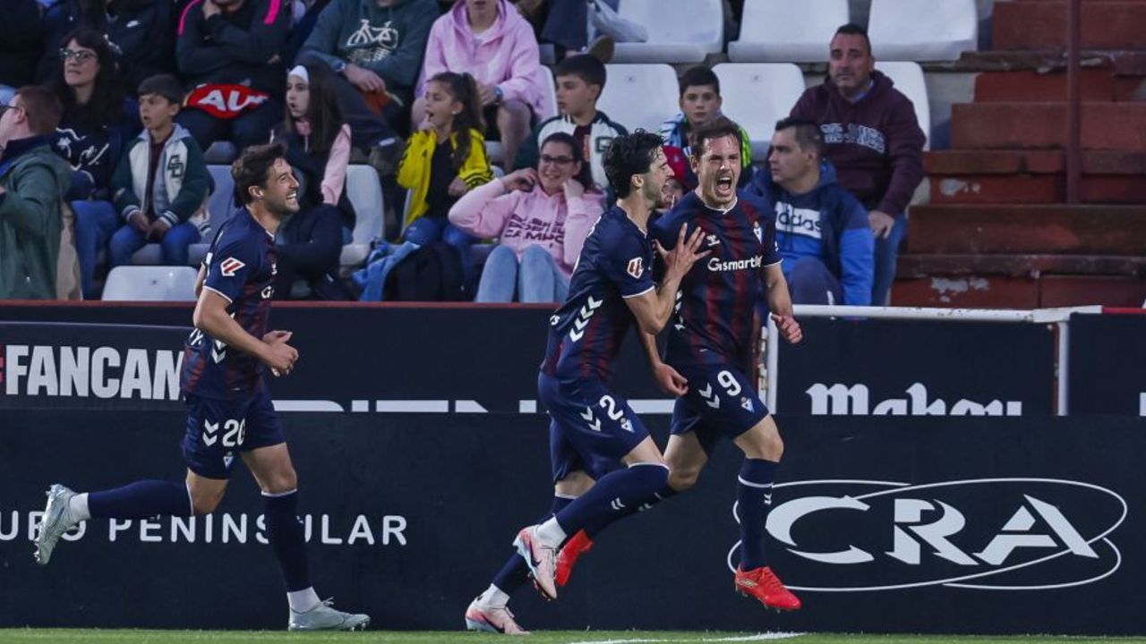 Bautista arma de valor al Eibar