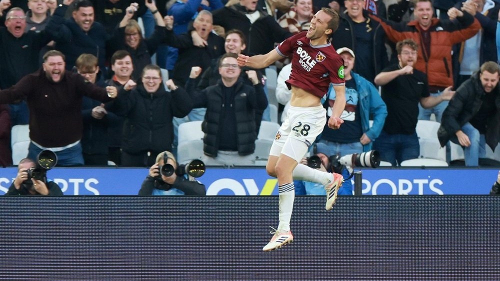 Callum Wilson desespera al Tottenham en el 92'