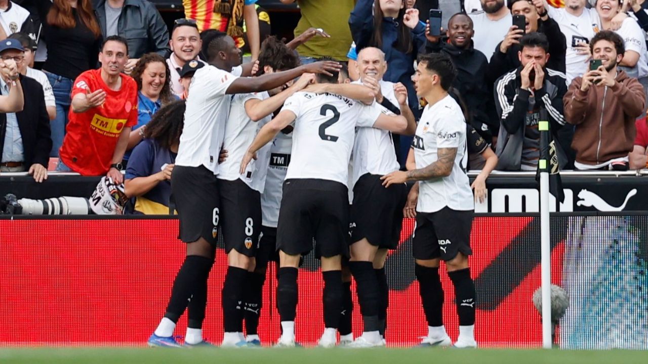 Dimitrievski coge los remos hacia la salvación