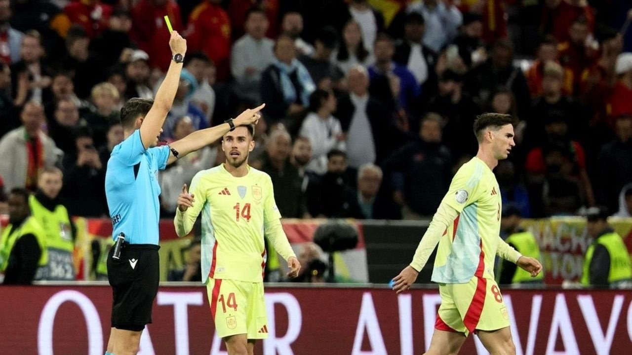 Swiss official Sandro Scharer will take charge of Tuesday's high-stakes meeting between PSG and Bayern Munich, supported by an all-Spanish VAR team.