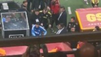 Ederson é expulso, dá soco na cabine do VAR; Fenerbahçe é goleado pelo Galatasaray