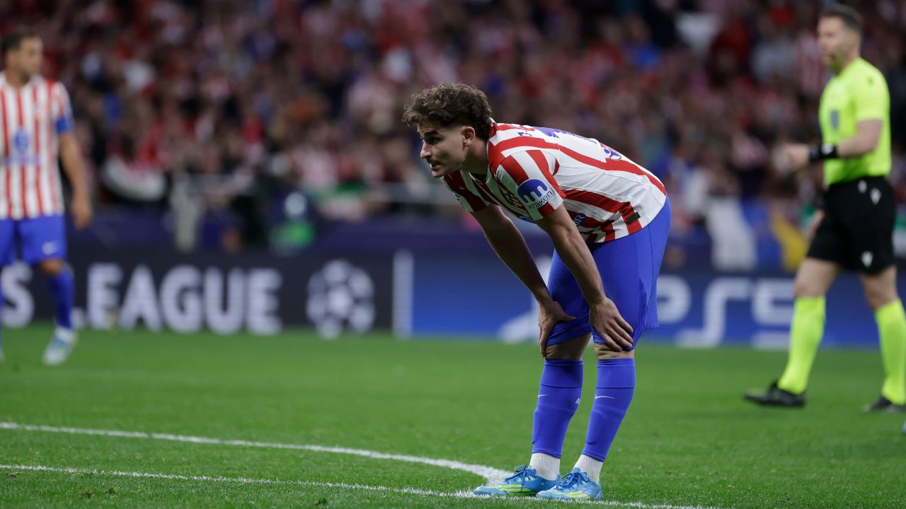 Julián Álvarez vive incerteza após nova decepção no Atlético de Madrid