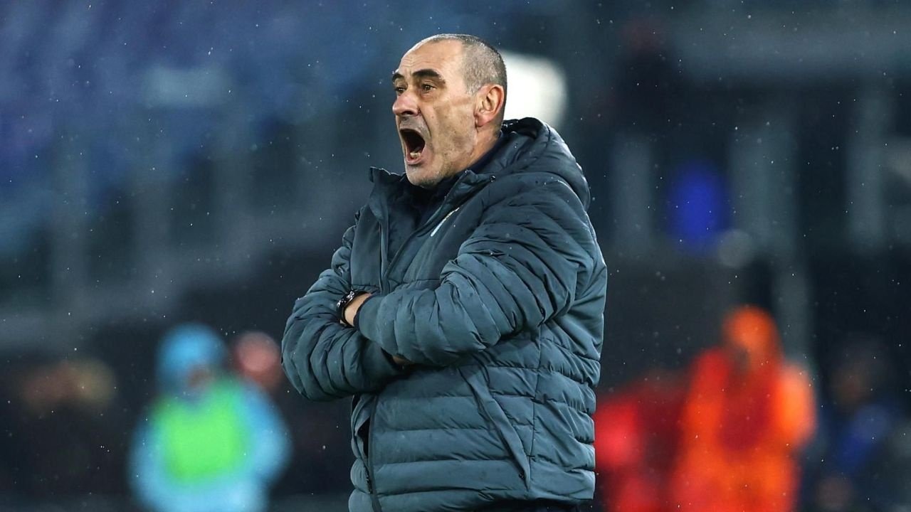 El boicot fallido de Sarri por un Roma-Lazio a mediodía