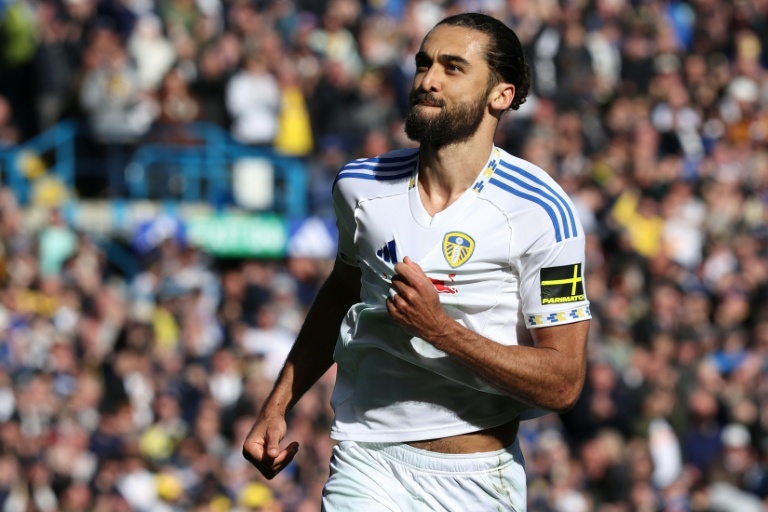 El Leeds da otro paso