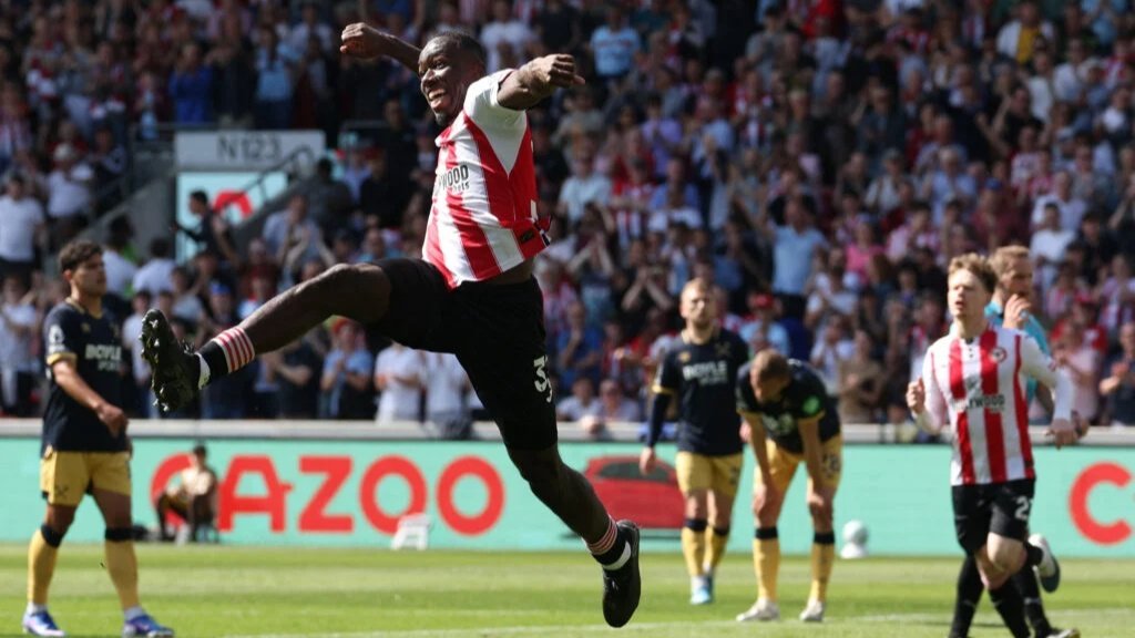 El Tottenham podría salir del descenso. AFP