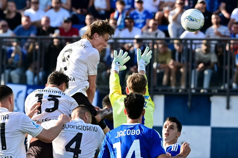 Serie A, solo un pari tra Napoli e Como: lo 0-0 non serve a nessuno