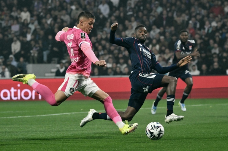 Lyon, battu à Toulouse, perd gros dans la course à la Ligue des champions