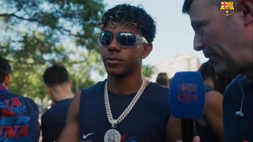 Lamine Yamal voit grand et promet la Ligue des Champions au FC Barcelone
