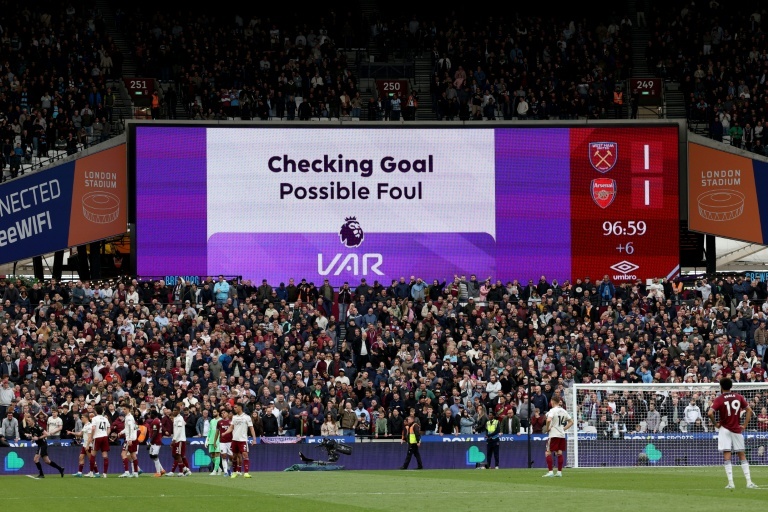 Referees' chief says disallowing West Ham goal against Arsenal 'categorically' right