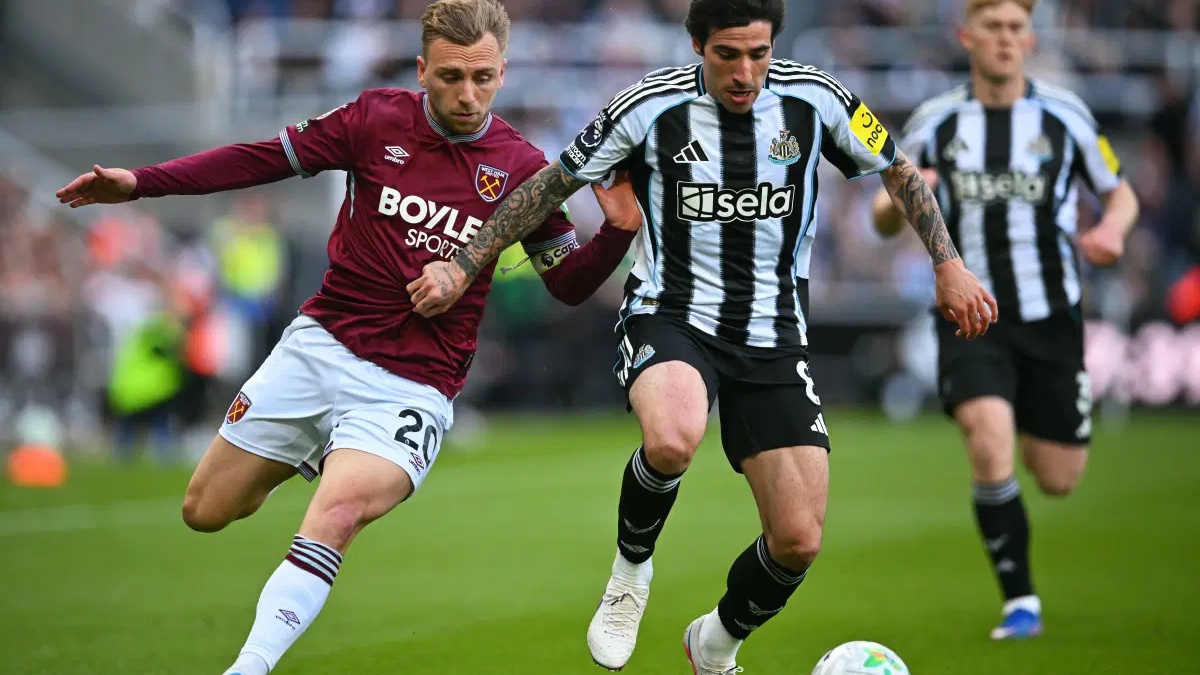 El West Ham se queda al borde del abismo