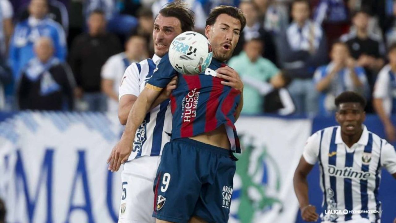 El pacto de no agresión deja a la SD Huesca sin margen