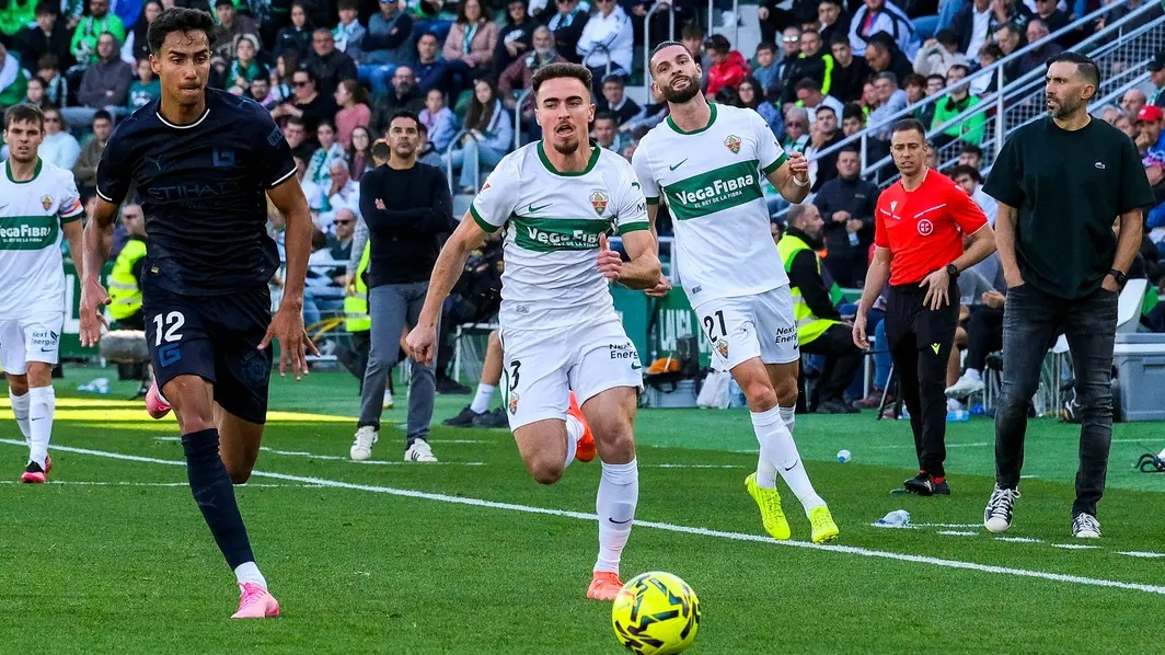 Todo listo para la cesión de Adrià Pedrosa al Rayo