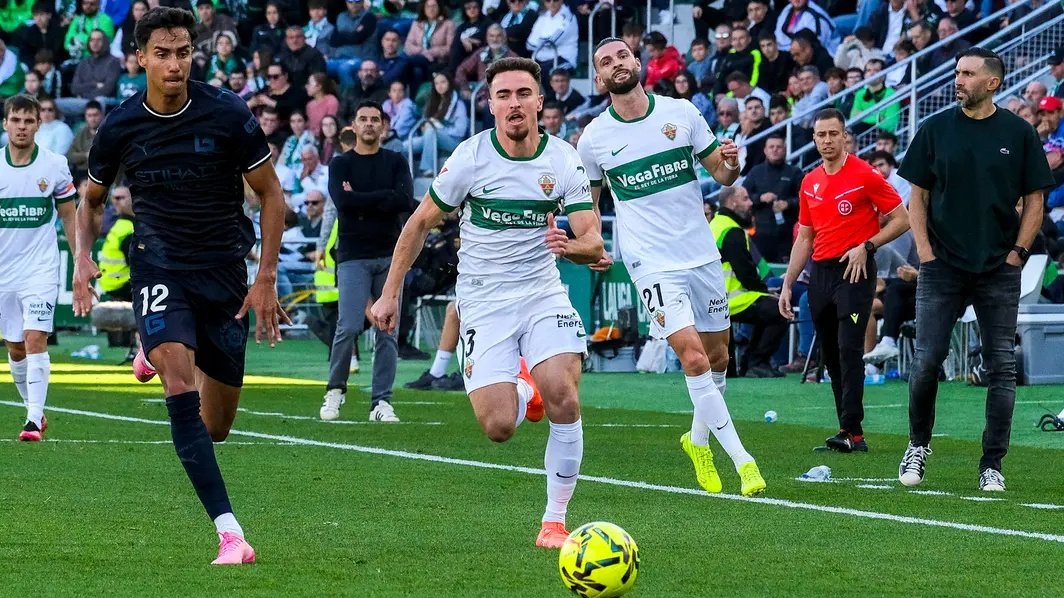 Todo listo para la cesión de Adrià Pedrosa al Rayo