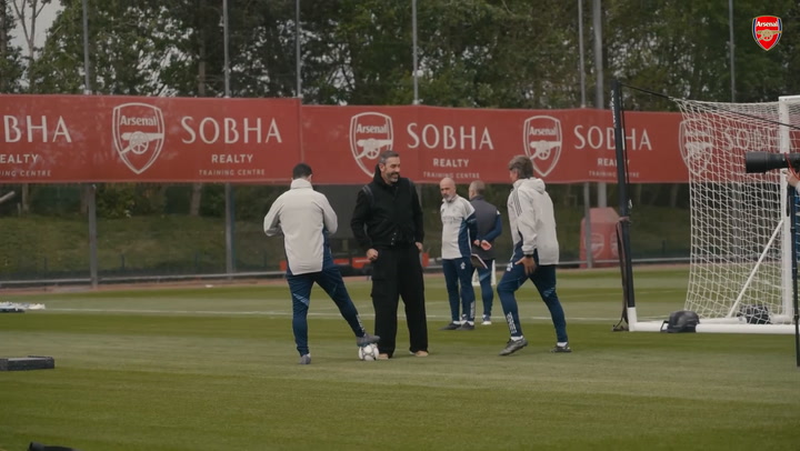 Robert Pirès voit Arsenal dominer le PSG en finale de Ligue des Champions