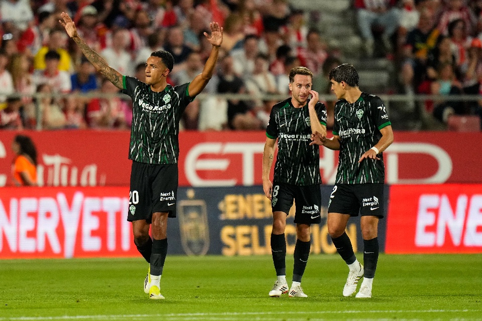 El Girona se despeña de la Champions a Segunda División