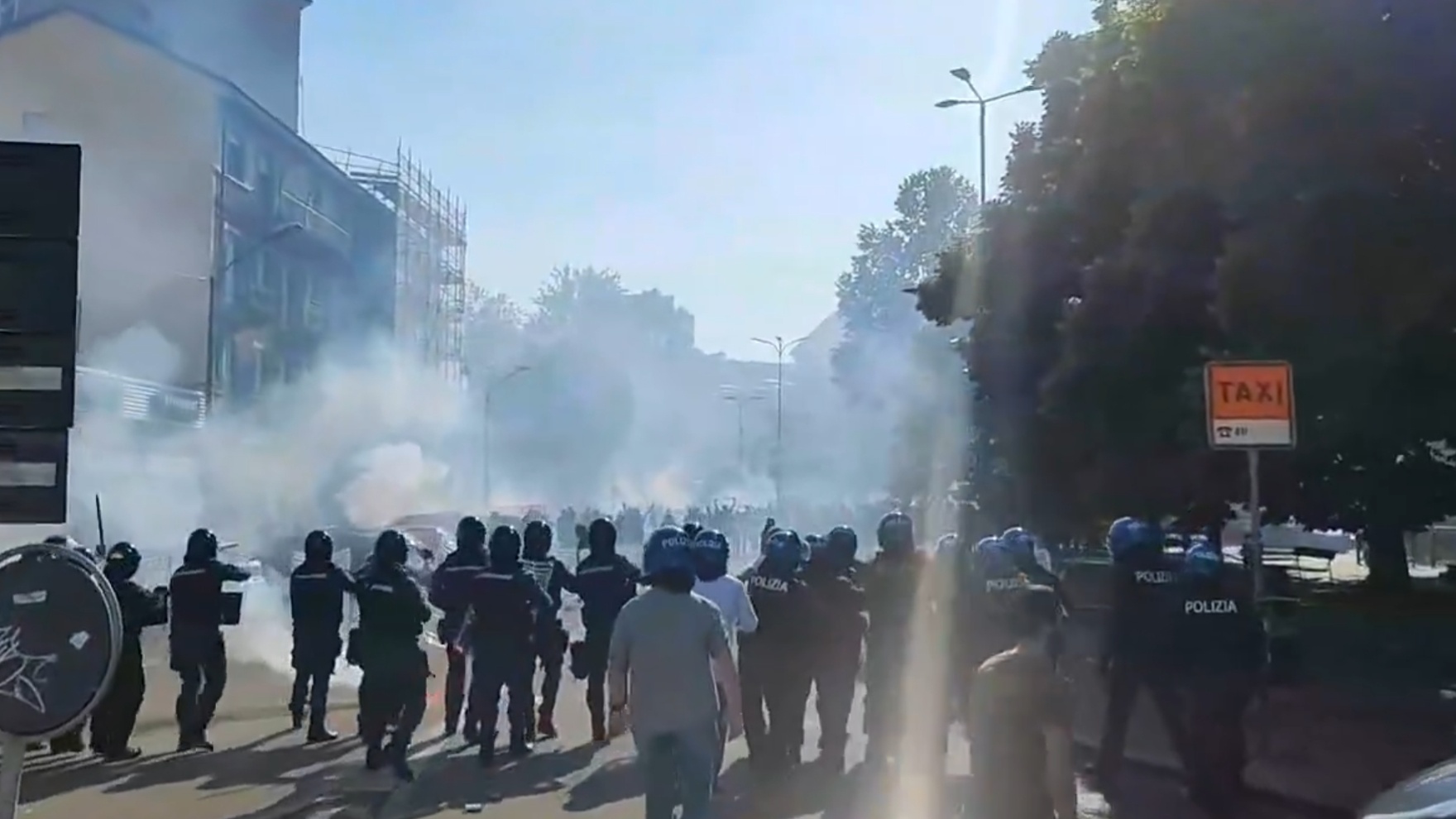 Atrasado el derbi de Turín por los graves incidentes entre ultras