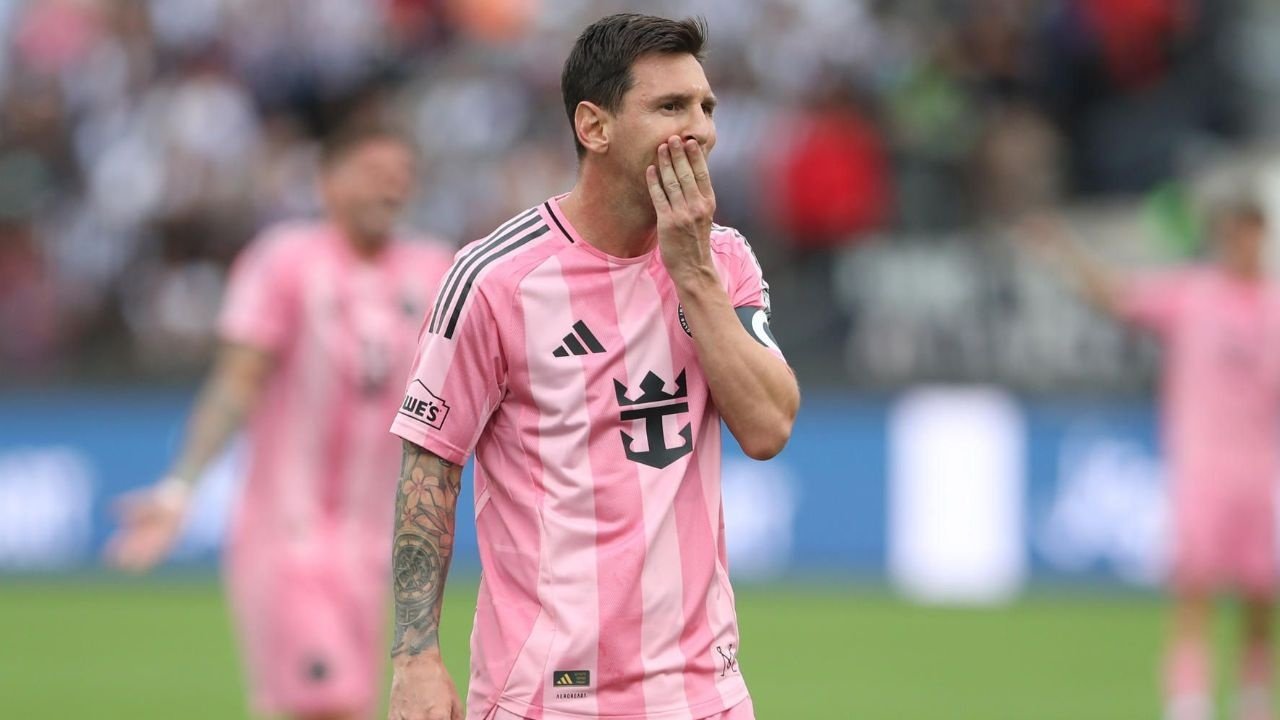 Buscó un nuevo milagro, pero esta vez no llegó. La magia de Lionel Messi no evitó que el Inter Miami quedara eliminado de la Leagues Cup tras perder por 2-3 ante el León mexicano, en un partido en el que los estadounidenses necesitaban golear para seguir con vida.