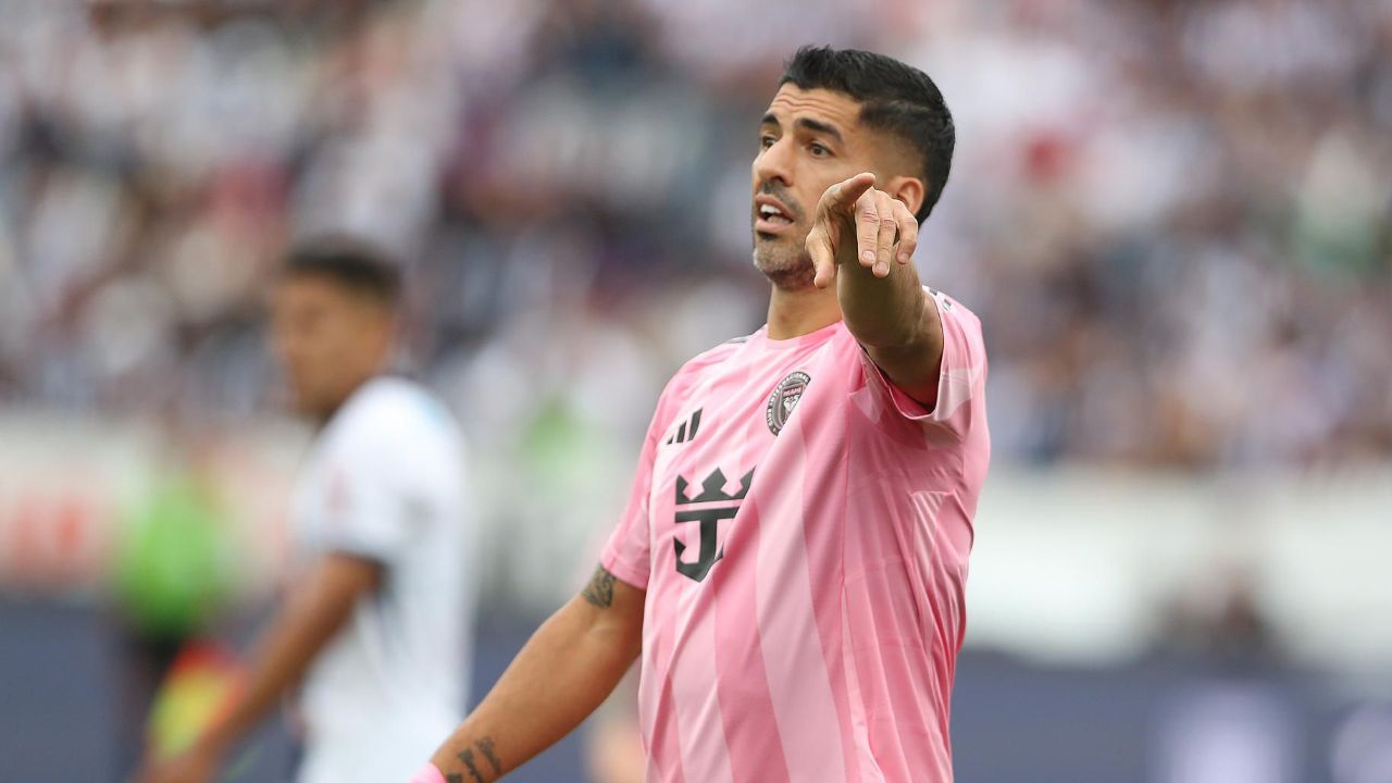 Luis Suárez compara su caso: Quizás Julián se planta, eso depende de cada uno