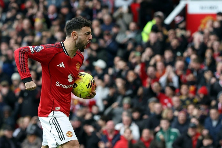Man Utd's Fernandes hits back at Keane over 'lie'