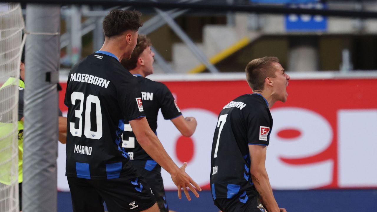 El Paderborn toca el cielo que abandona el Wolfsburgo
