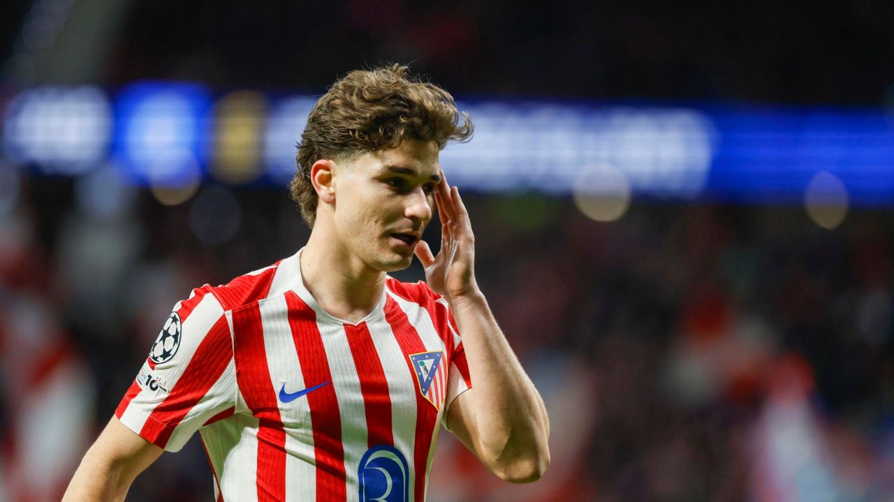 "Même pour 200 millions d'euros" : l'Atlético Madrid tient tête au Barça pour Julián Álvarez