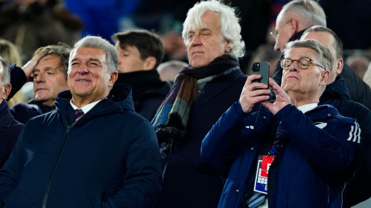 Laporta spoke once again regarding Julian Alvarez. EFE