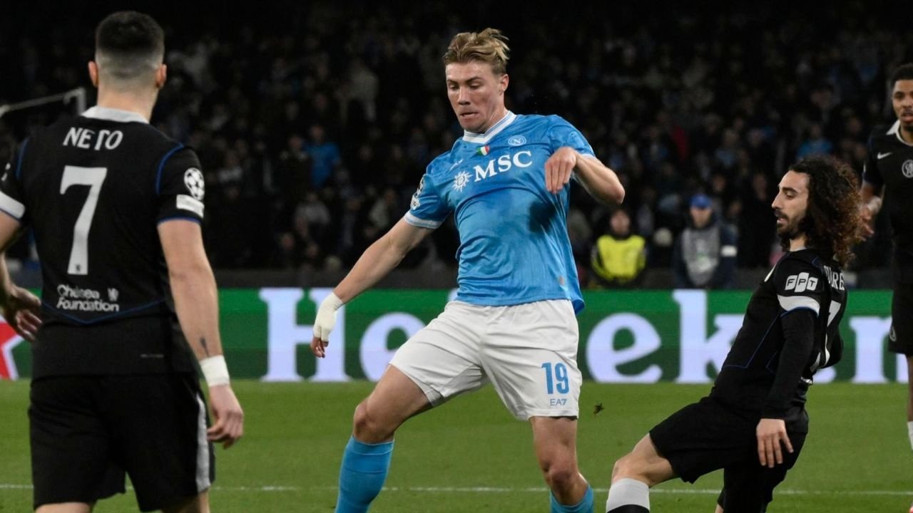 Les performances de Højlund à Naples l'ont rapidement propulsé au rang de chouchou des supporters. EFE