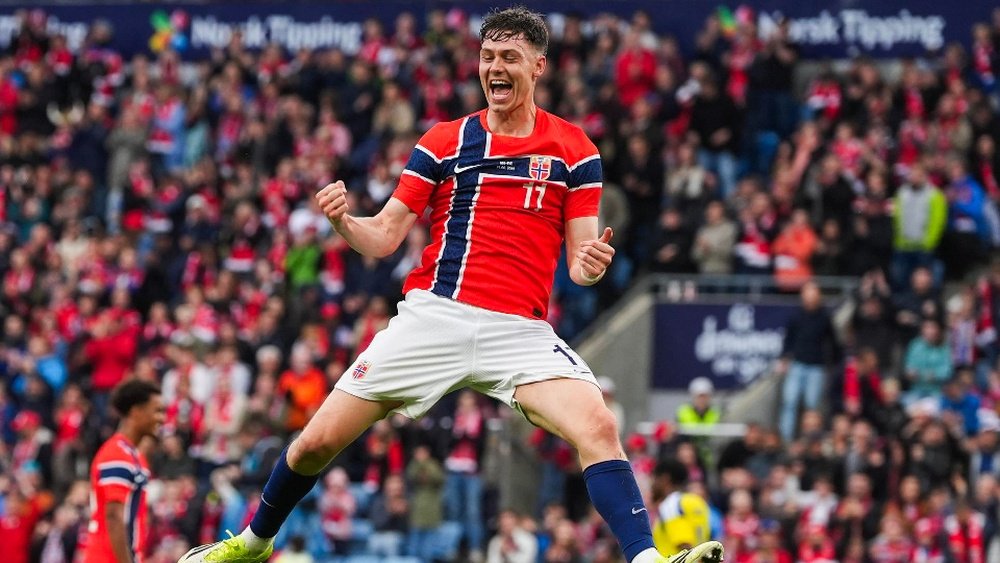 Norway cruise past Sweden in World Cup warm-up as Strand Larsen shines