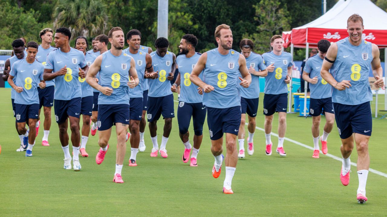 Un robo deja a Inglaterra sin balones y a Kane o Bellingham, sin botas