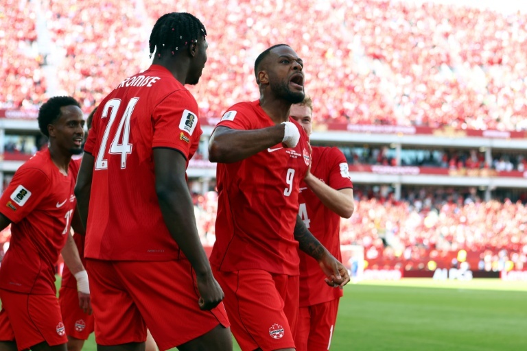 Larin patrocina el primer punto mundialista de Canadá