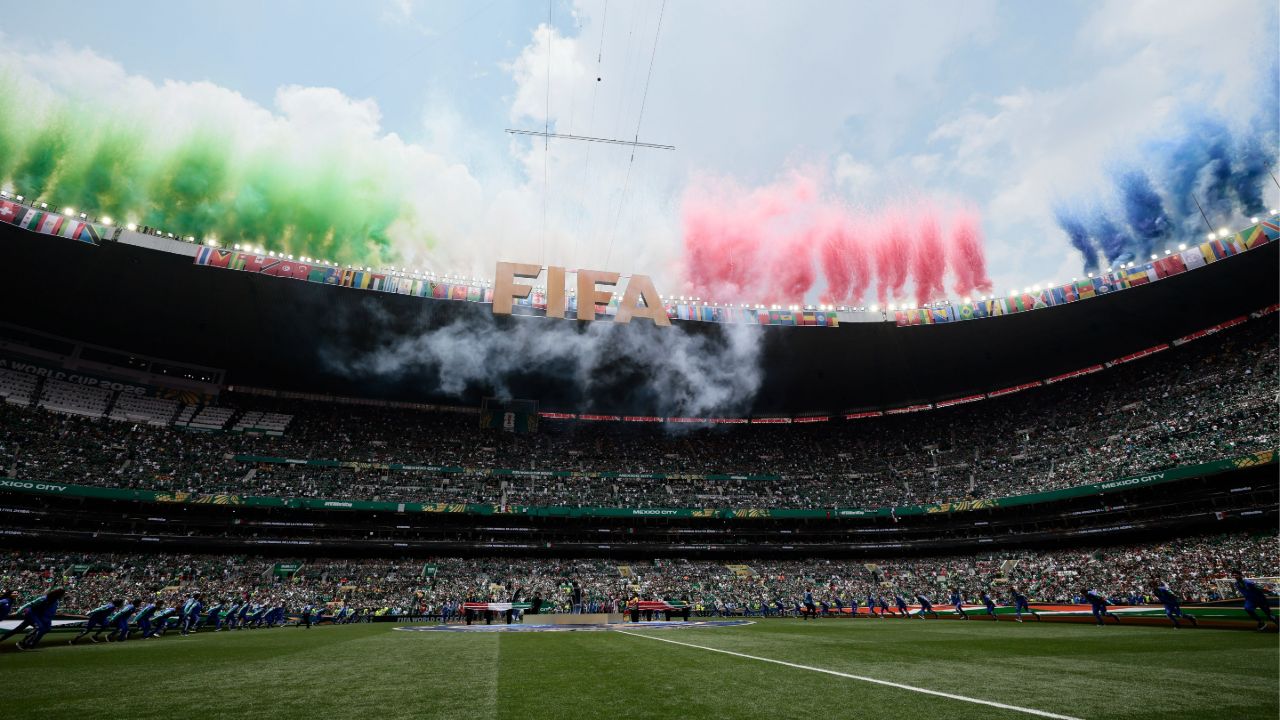 El Azteca, un 'infierno' dejado de la mano de Dios para Inglaterra