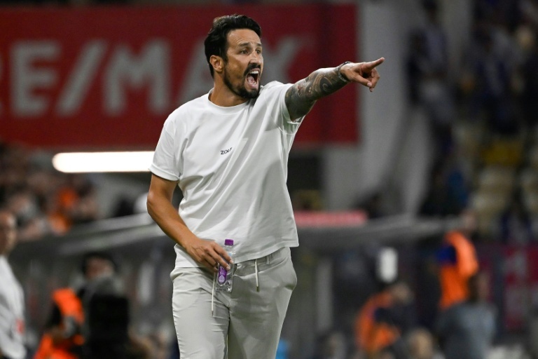 Il Wolverhampton riparte da César Peixoto