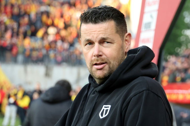 Pierre Sage nommé coach de Crystal Palace