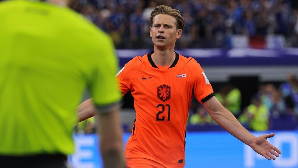 Dutch star De Jong